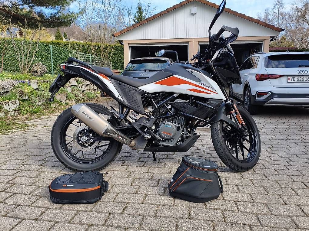Enduro: Moto KTM 390 Adventure – Usato da Epalinges venduto da shmeyer