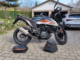 Moto KTM 390 Adventure