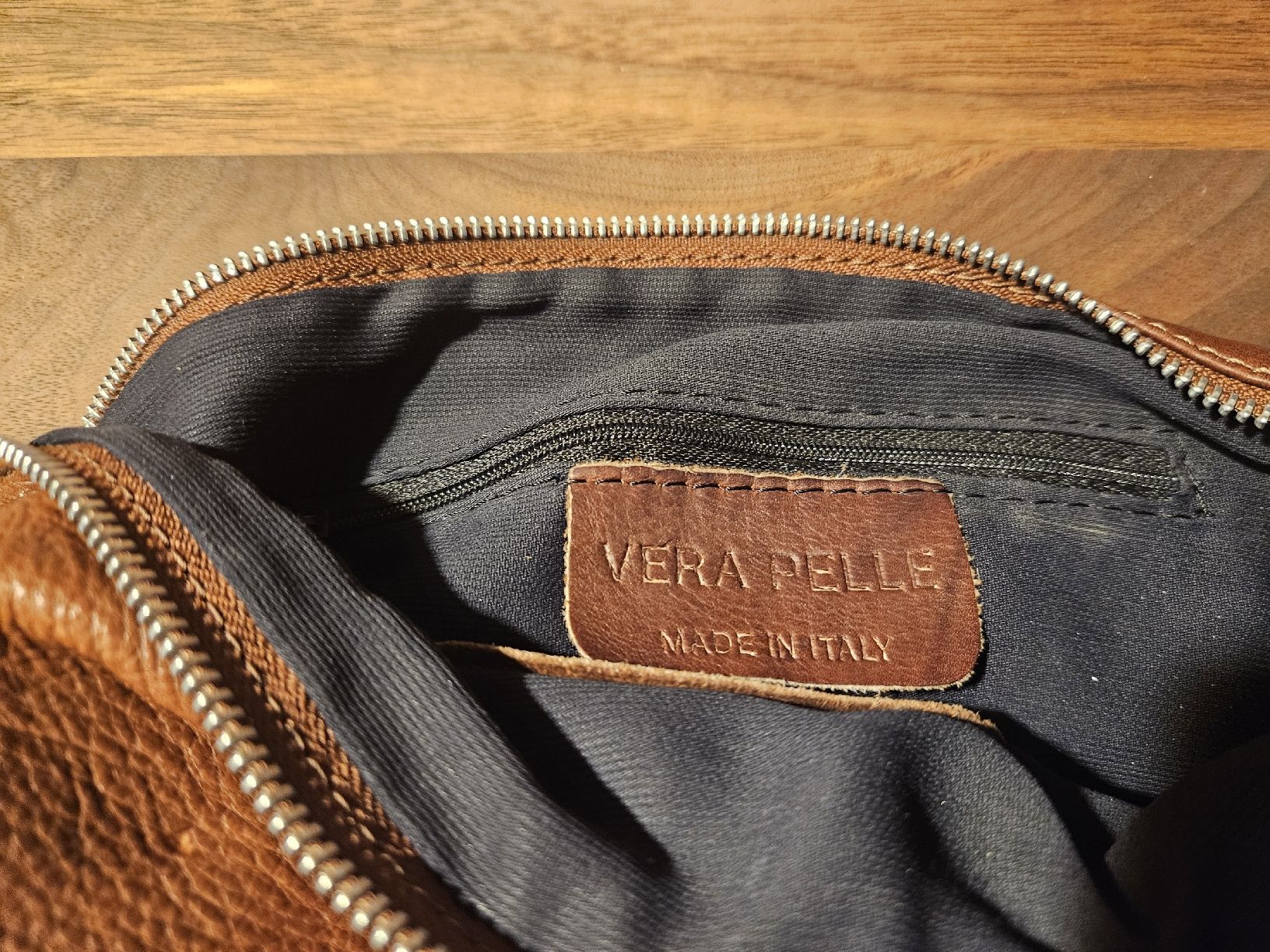 Taschen: Hübsche Ledertasche – Gebraucht aus Luzern von blackcat010 3