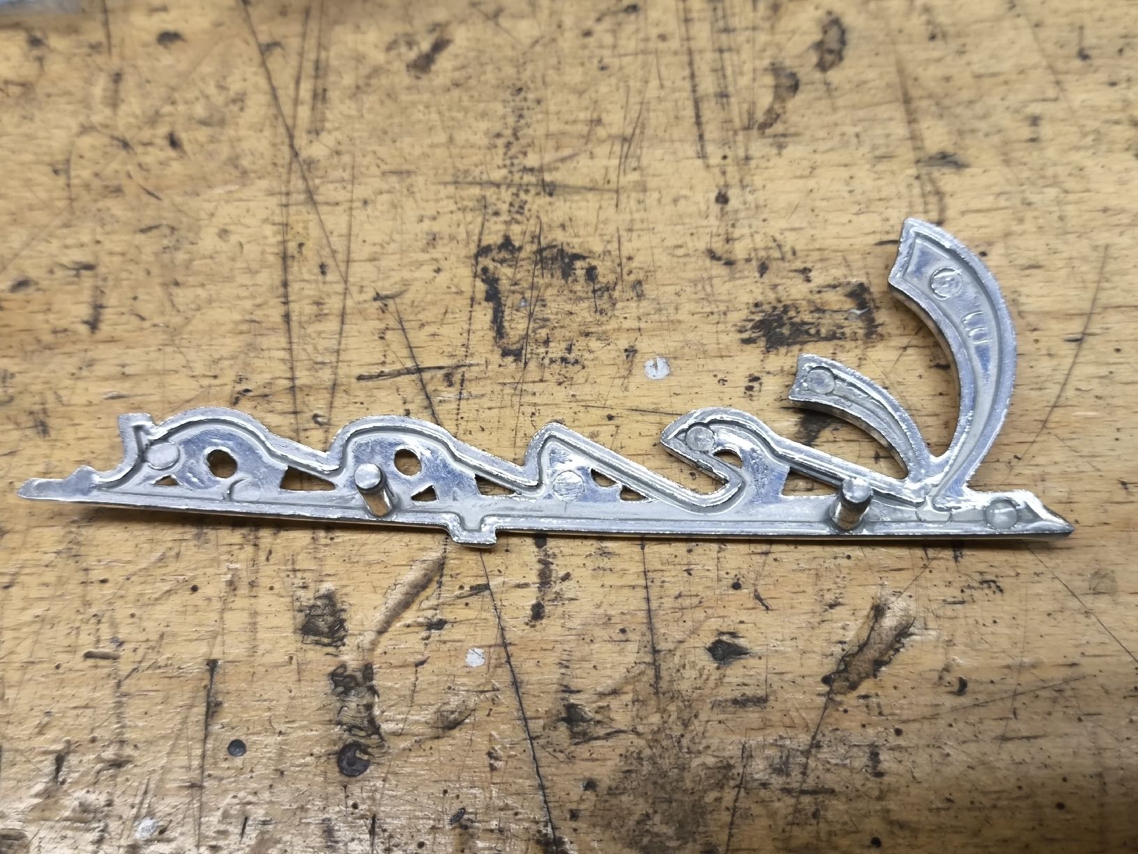 Vespa Tutti pezzi di ricambio per scooter: Vespa-Emblem/Schildchen Targhetta original Piaggio – Nuovo e nell'imballaggio originale da Lausen venduto da Chaldrian 2