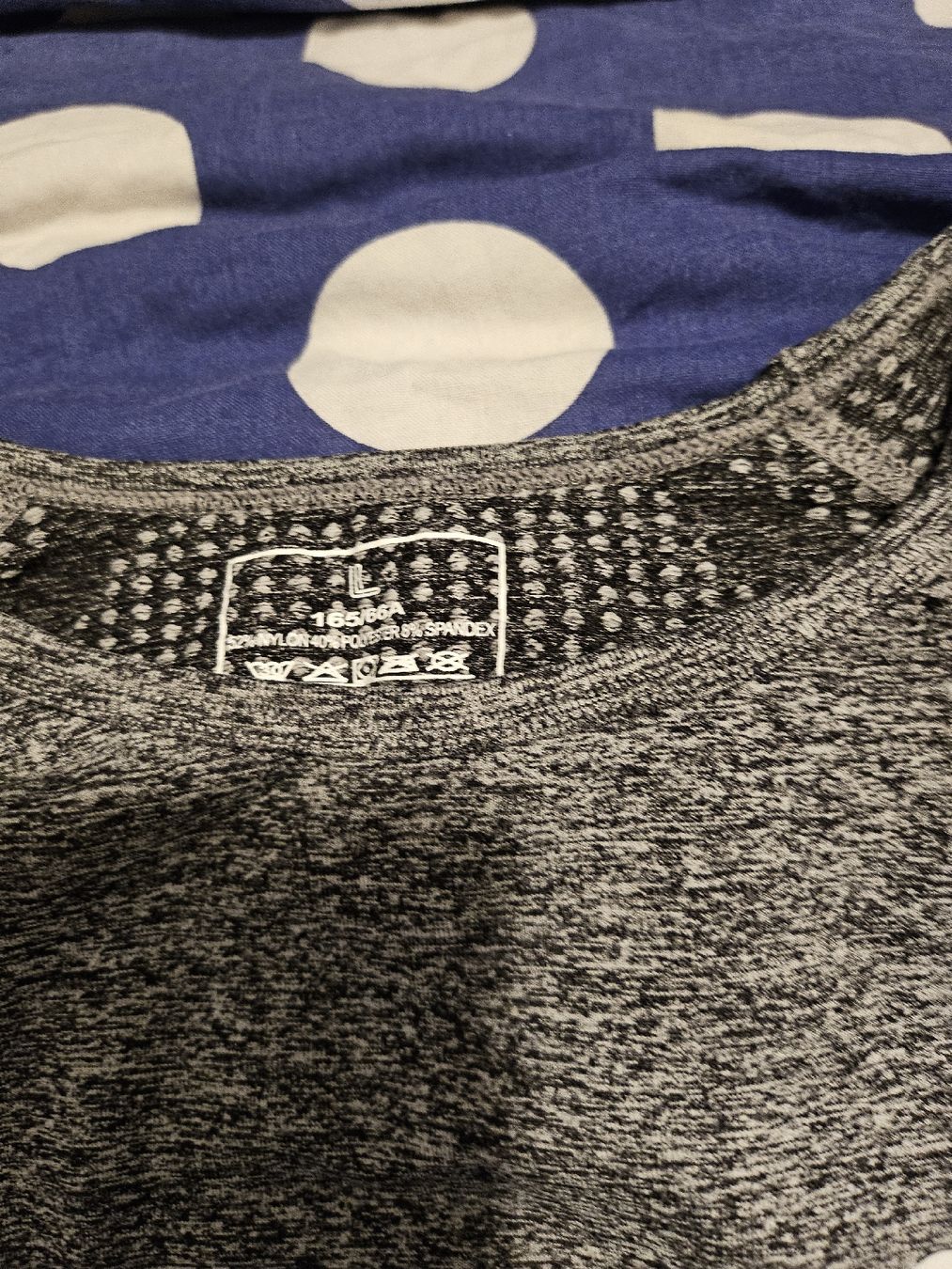 T-shirt: PEACHY PASSION sportoberteil gr L – Nuovo (secondo la descrizione) da Dietikon venduto da Eleda 1