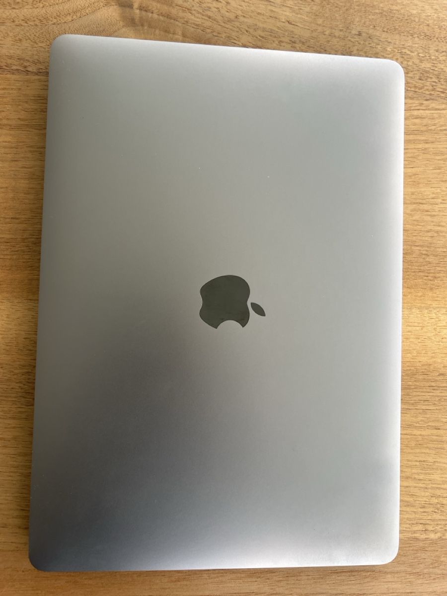 Apple Notebooks: Apple MacBook Pro Silber Mid 2019 – Gebraucht aus Gelterkinden von Pegasus_60 2