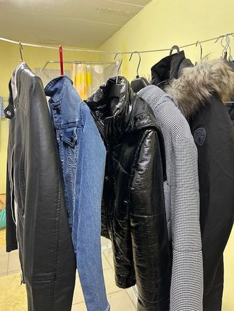 6 Mädchenjacken Grösse XS