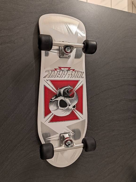 Tous les DVDs: Tony Hawk Bones Brigade Series 17 – D'occasion à Hauptwil par she_ch7h 4