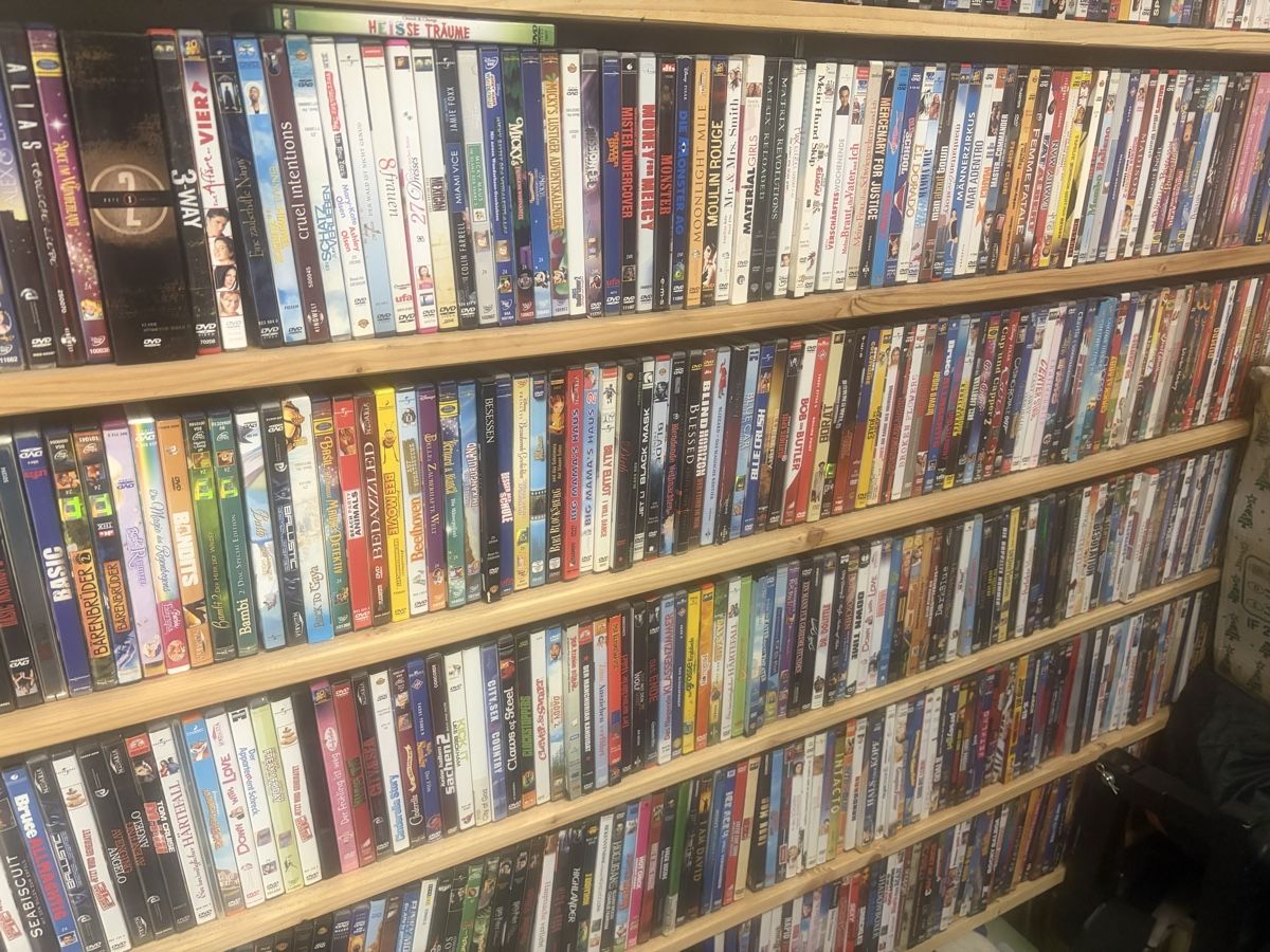 Tutti i DVDs: DVD Sammlung wird aufgelöst – Usato da Zürich venduto da Blume1103 3