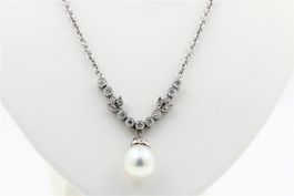 Collier mit Perle und Brillanten in 18K Weissgold *S1166