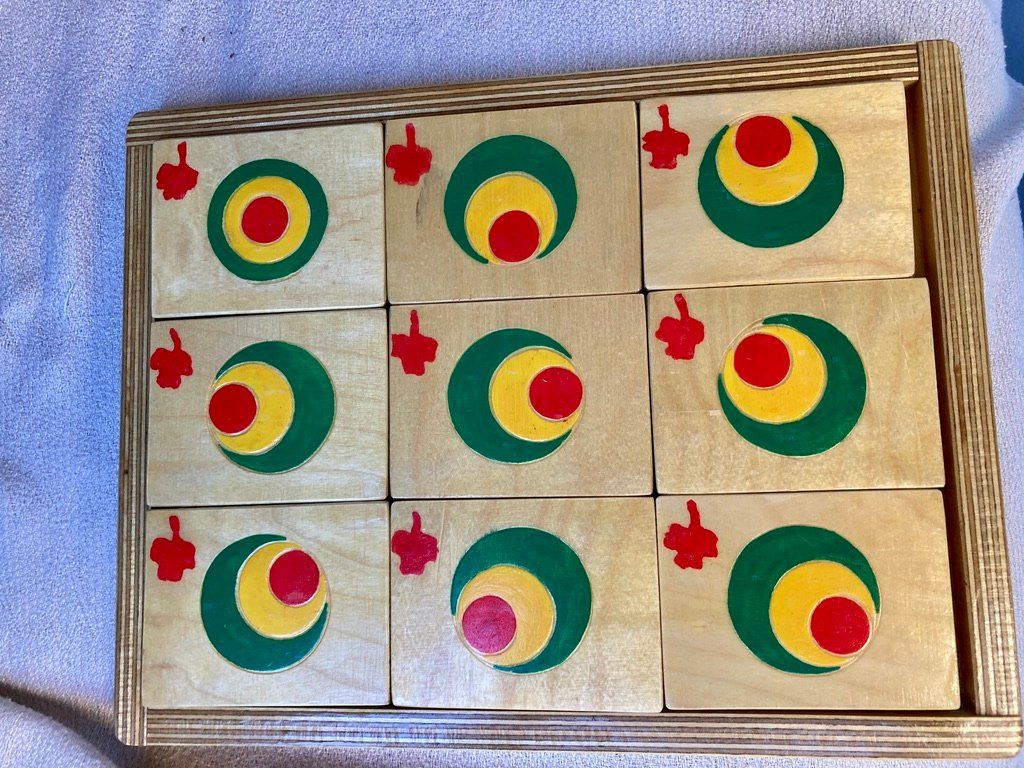 Giochi: Puzzle en bois réversible,auto-correctif, 9 blocs – Usato da Prilly venduto da widmeli 1