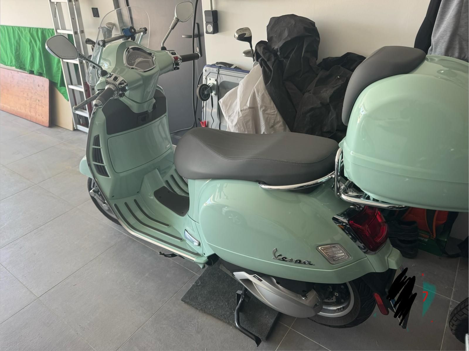 Piaggio Scooter: Vespa 310 gts  – Nuovo (secondo la descrizione) da Reinach BL venduto da kil_k7s5 1