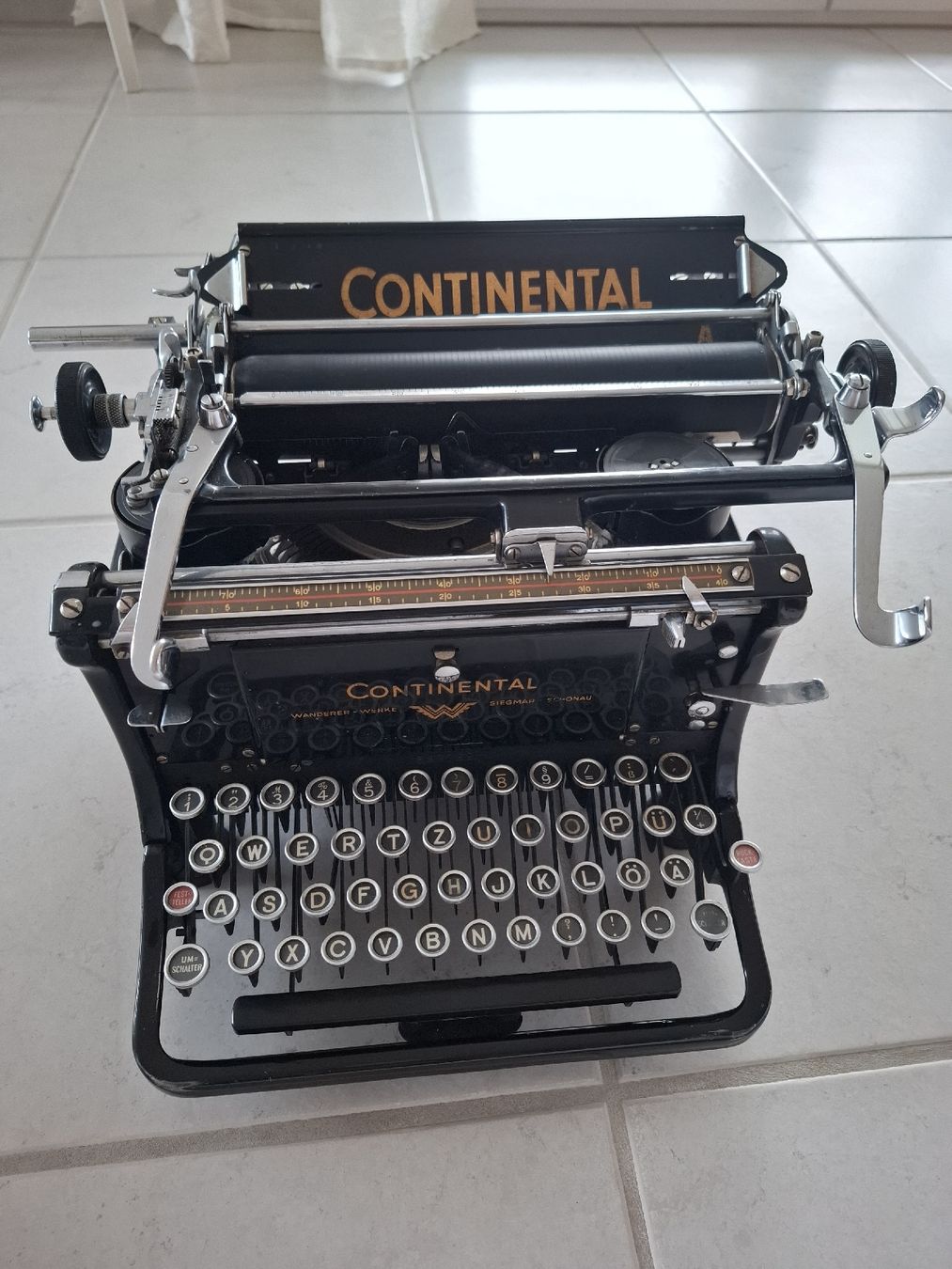Continental Schreibmaschinen: Continental Schreibmaschine, Antik – Gebraucht aus Mellingen von Soleduo2