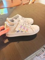Adidas Kinder Turnschuhe Sneaker Gr.32