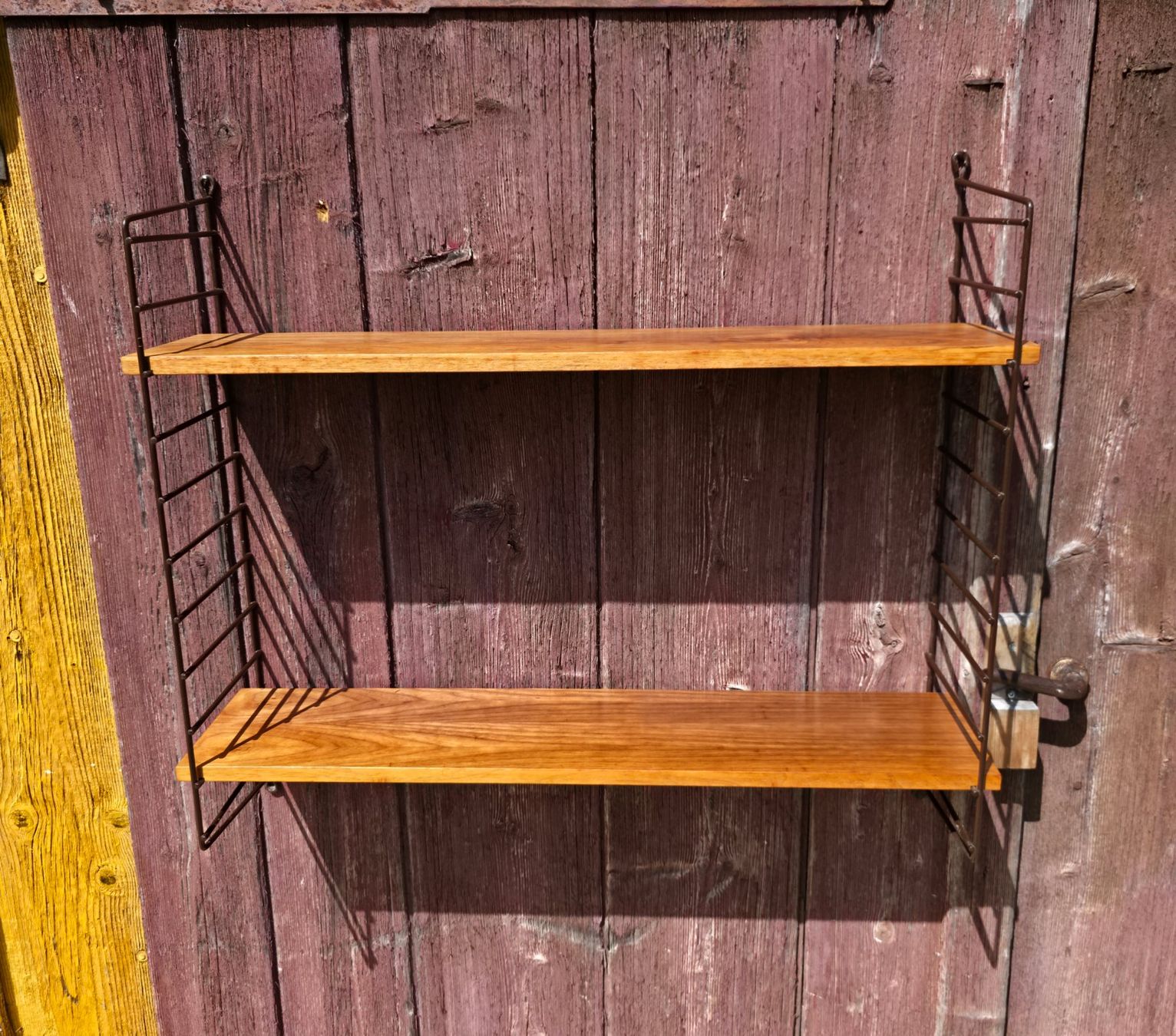Scaffali: Mid Century String Regal Wandregal Nussbaum – Usato da Haslen AI venduto da Vintagelix 2