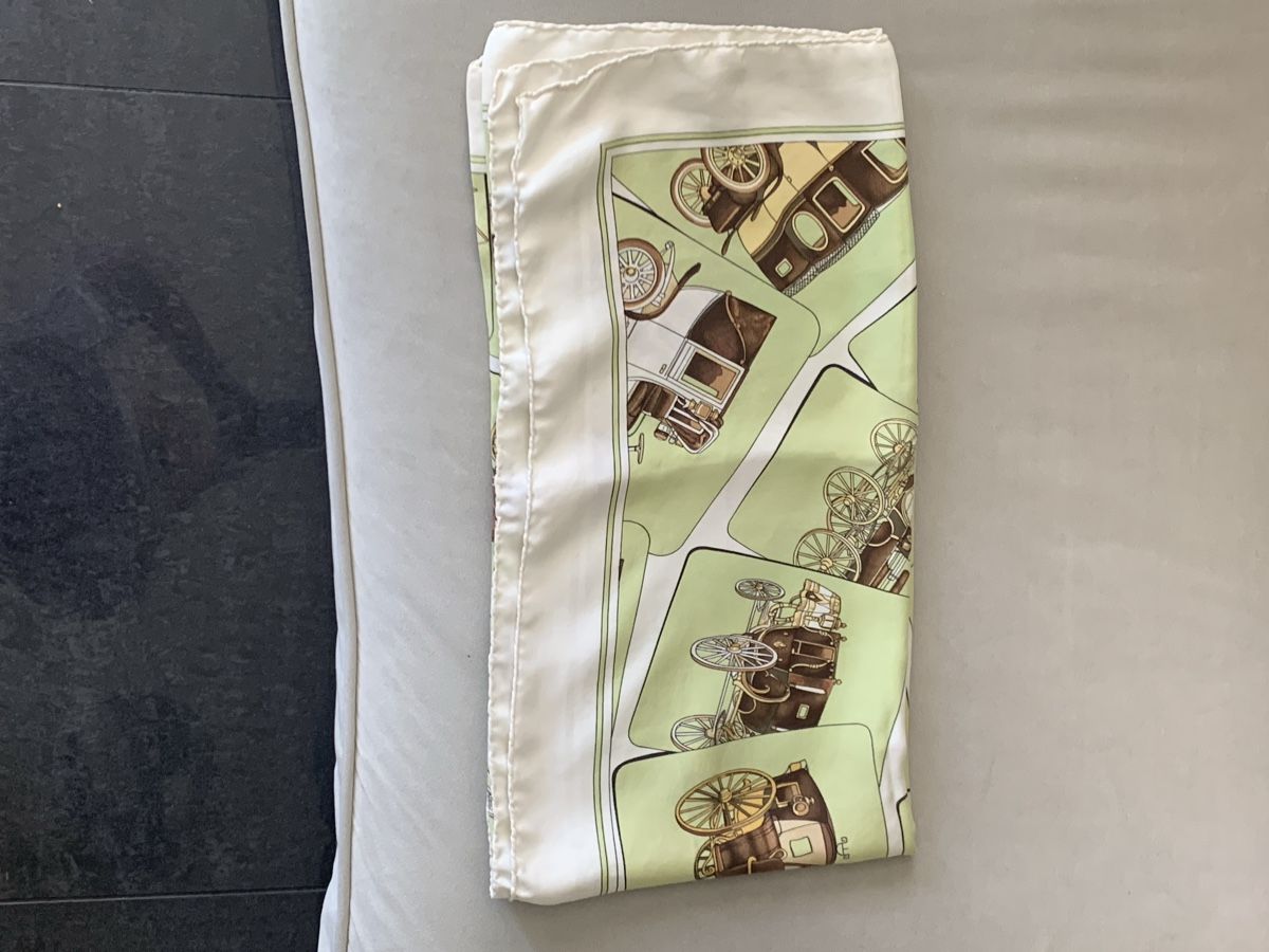 Hermès Foulards & écharpes: Hermes Foulard  – D'occasion à Bergdietikon par zor_856j 5