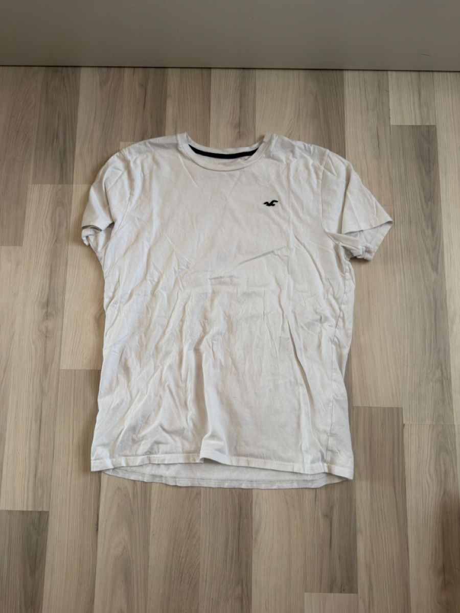 Hollister T-Shirts: Hollister T-Shirt – Gebraucht aus Davos Platz von ang_m2dp