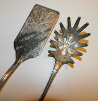 Besteck Röstischaufel u Spaghetti Zange Silber od versilbert