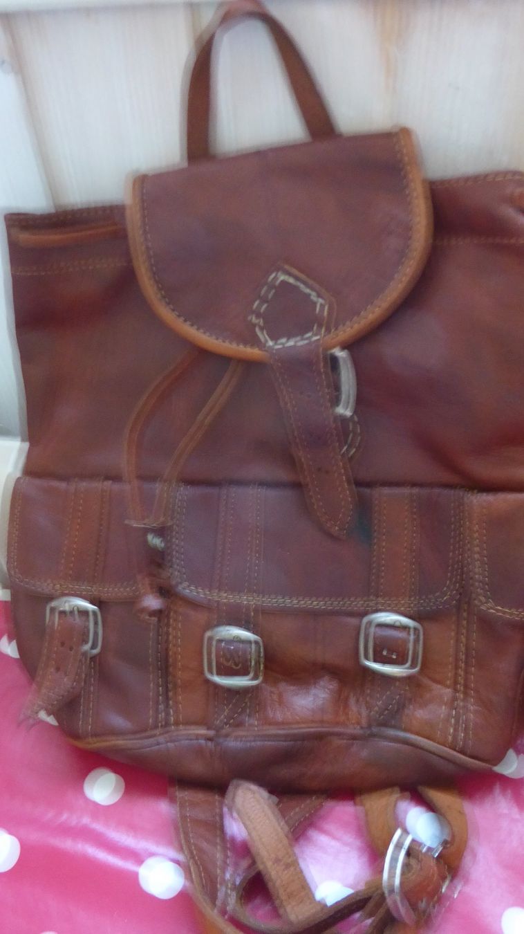 Zaini: Leder Rucksack Handtasche Länge 30cm Breite 30cm – Usato da Sargans venduto da Benziner 1