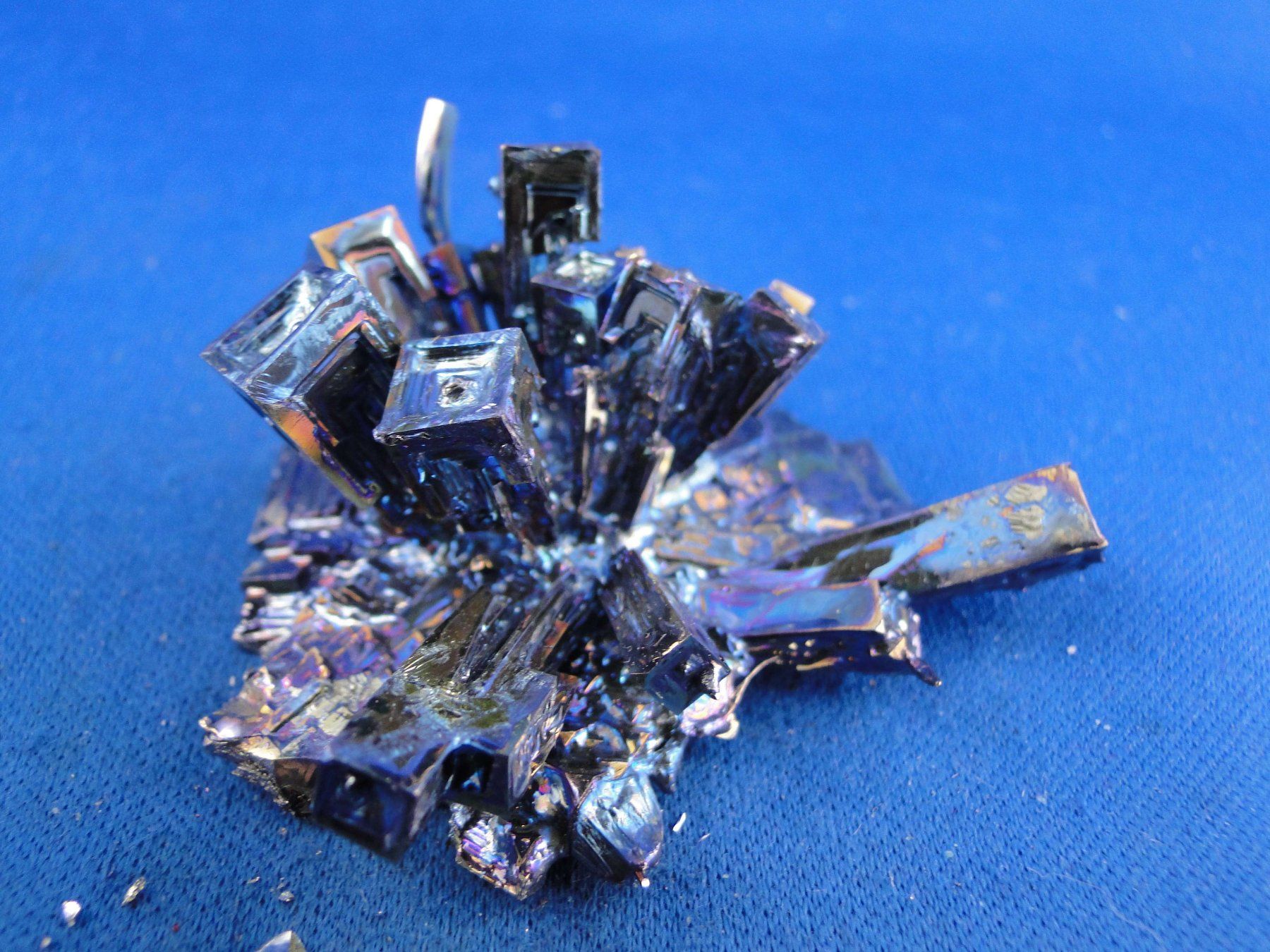 Minerali & Pietre curative: Bismuth – Usato da Schinznach Bad venduto da Demerald 6