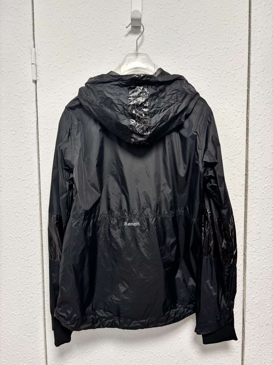 Bench Jacken: Bench Windjacke schwarz Gr. M – Gebraucht aus Bottmingen von ana_5hrv 1