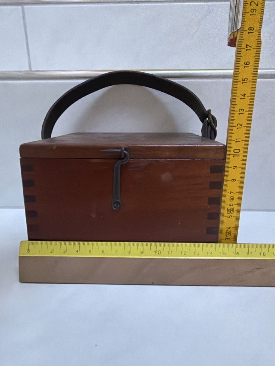 Misurare: Altes Messgerät, Voltmeter. – Usato da Biberist venduto da Momo33 5