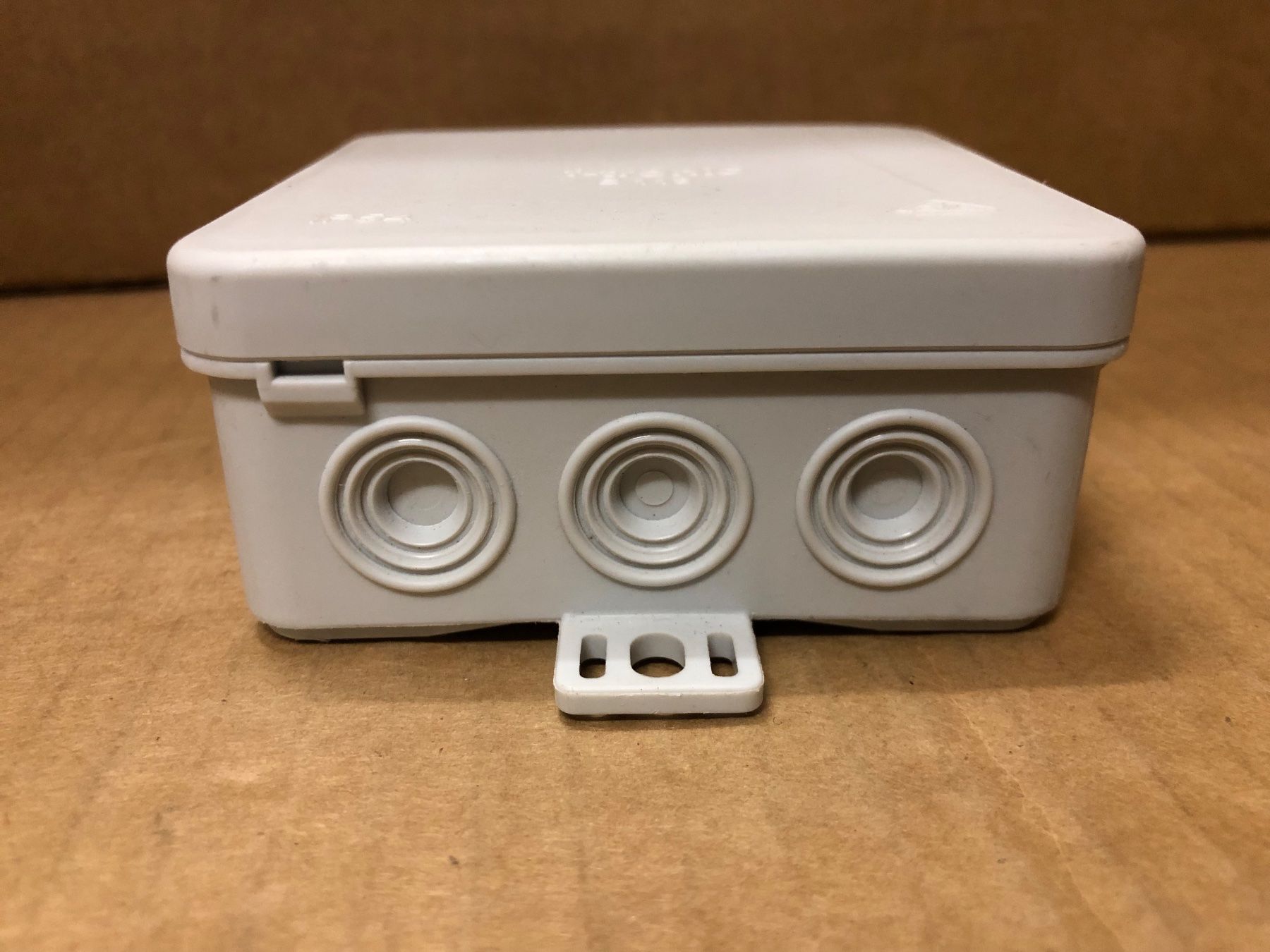 Stromzufuhr: Abzweigdose IP54 f-tronic – Gebraucht aus Eschlikon TG von ArtRec 3
