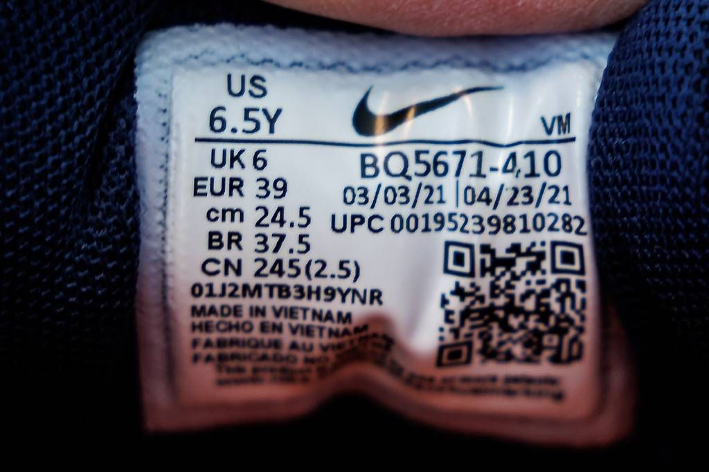 Nike Scarpe per ragazzi: Kinder-/Jugend-Sneaker Gr. 39  Nike – Usato da Birmensdorf ZH venduto da enchara 2