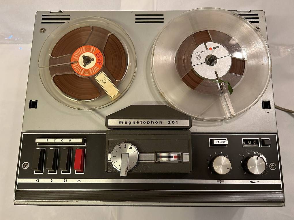 Apparecchi a nastro: Telefunken  Spuhlentonband "Magnetophon 21" – Usato da Hombrechtikon venduto da HW18