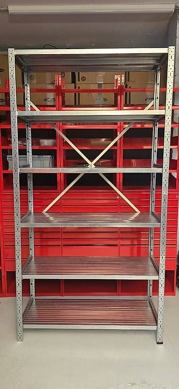 Scaffali: Schwerlastregal Preis pro Meter – Usato da Gontenschwil venduto da bohi44