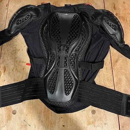 Protezioni & Imbottiture: Protektorenjacke: Alpinestars Bionic Pro – Usato da Luzern venduto da Thomas_LU 3