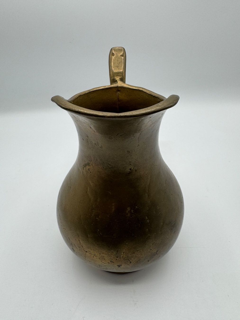 Caraffe: Messingkrug mit Henkel – Usato da Sachseln venduto da BONATI01 2