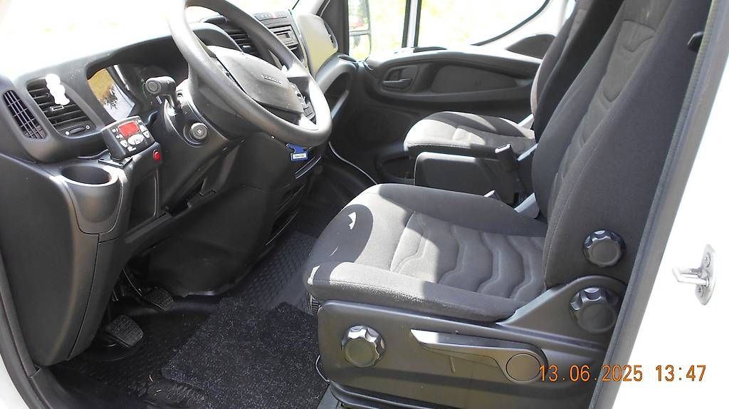 Veicoli commerciali: IVECO  35 S 15   FRIGORIFIQUE – Usato da penthalaz venduto da jbernard01 2