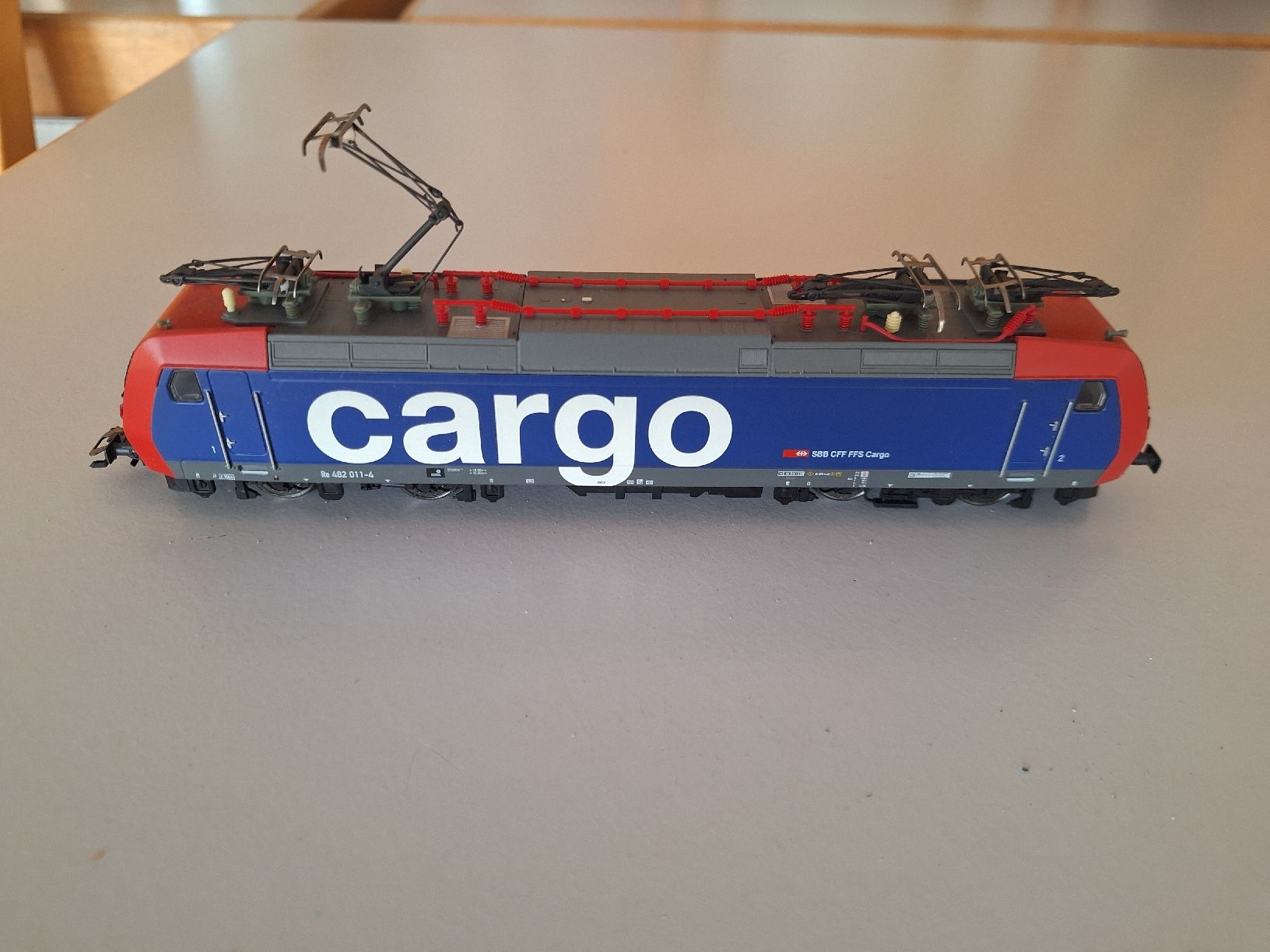 Trix Modellini di ferrovie: TRIX Cargo Lok H0 – Nuovo (secondo la descrizione) da Allschwil venduto da elbasileo