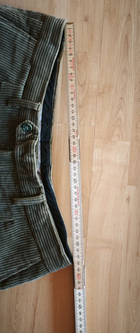 Pantaloni: Vintage Cordhose – Usato da Sörenberg venduto da bol_8lfr 6