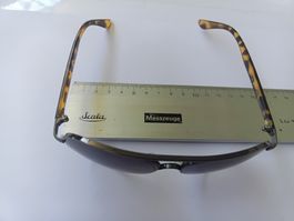 Sonnenbrille