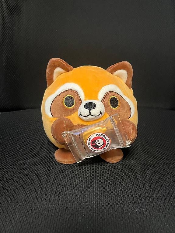 Spielzeuge: Disney Snackles Roter Panda VB – Neu und originalverpackt aus Siggenthal Station von lol_58gl