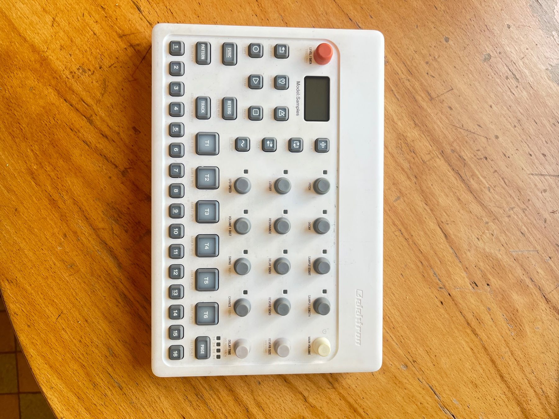 Elektron Strumenti musicali: Elektron Model:Samples – Usato da Genève venduto da POLsinus