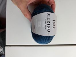 1 Knäuel Merino+  Lang yarns