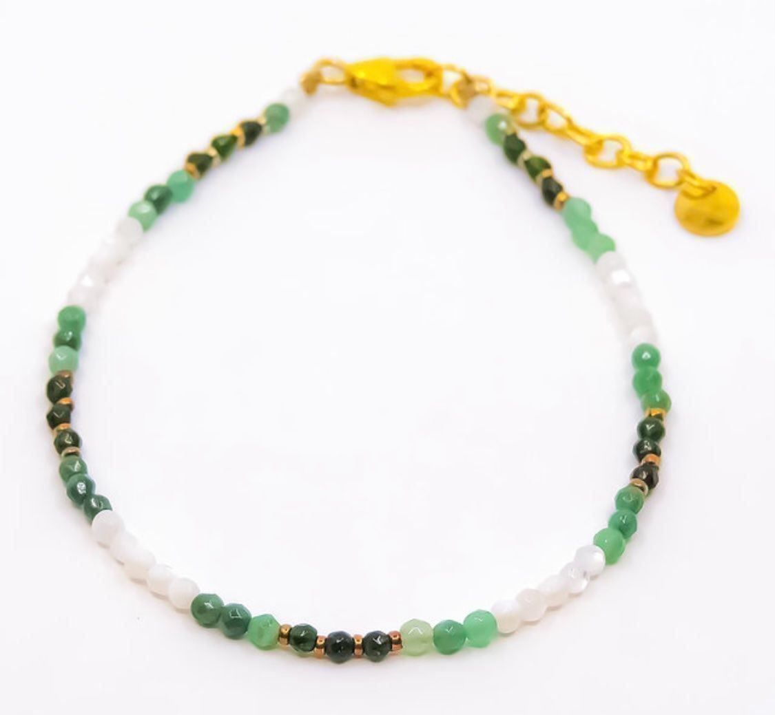 Bracciali & Braccialetti: Armband mit Perlmutt und Jade-Steinen – Nuovo e nell'imballaggio originale da Lachen SZ venduto da Luxolino