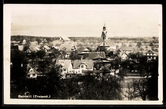 Cartoline postali: AK Beinwil, Ortsansicht mit Kirche – Usato da Berlin venduto da bartko-reher