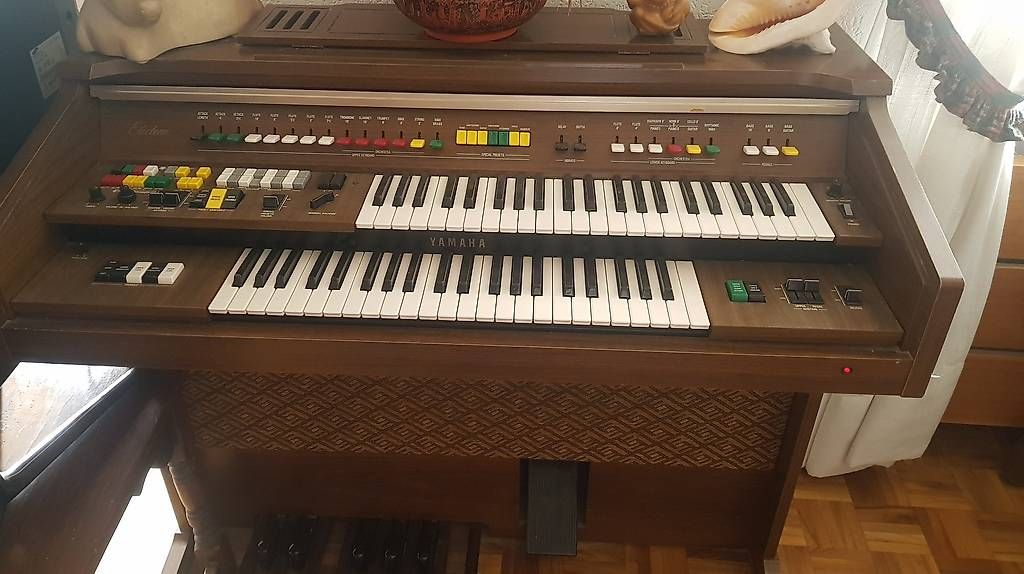 Strumenti musicali: Orgel Electone Yamaha – Usato da Sankt Moritz venduto da malenchi