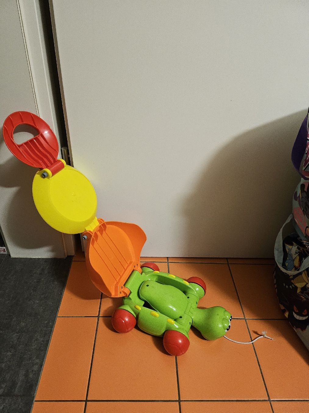 Jouets: jouet à pousser crocodile – D'occasion à Bulle par mat_vj57 1