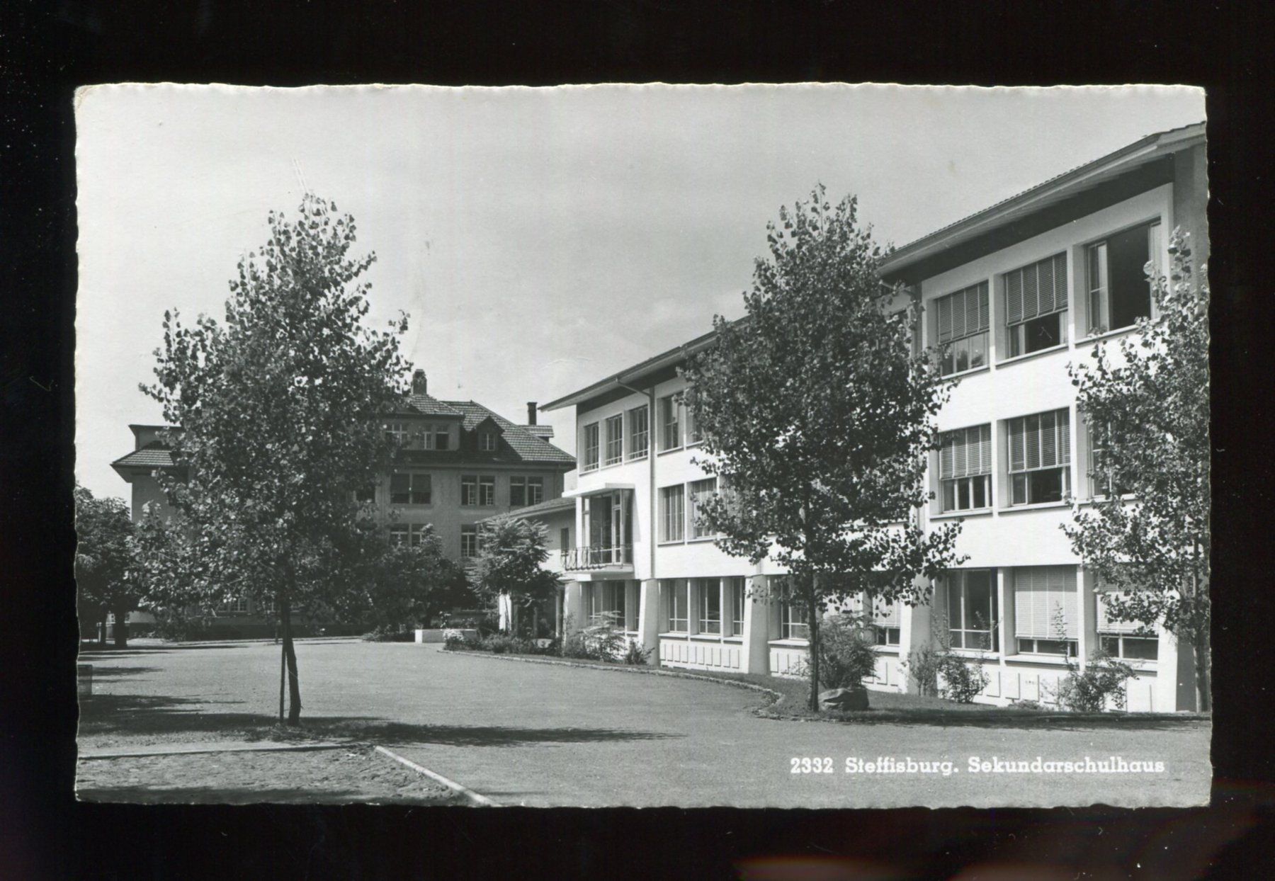 Ansichtskarten: Steffisburg, Sekundarschulhaus – Gebraucht aus Aarau von Elmaar41