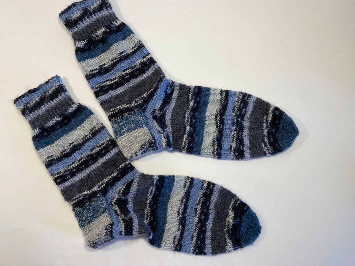 Calze: Handgestrickte Socken, Gr. 39 – Nuovo e nell'imballaggio originale da Grosshöchstetten venduto da Maschenshop
