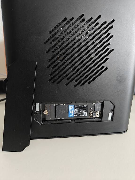 PC: eGPU ONEXGPU 2 - 1To SSD - Option OCuLink – Usato da Neuchâtel venduto da fif_md7s 2