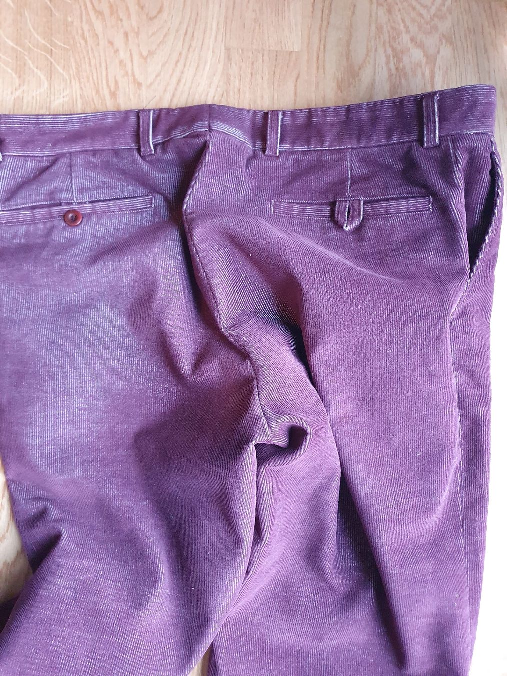 Armani Pantaloni: Armani Manchester Hose 33/36 – Usato da Zürich venduto da ceviname 5
