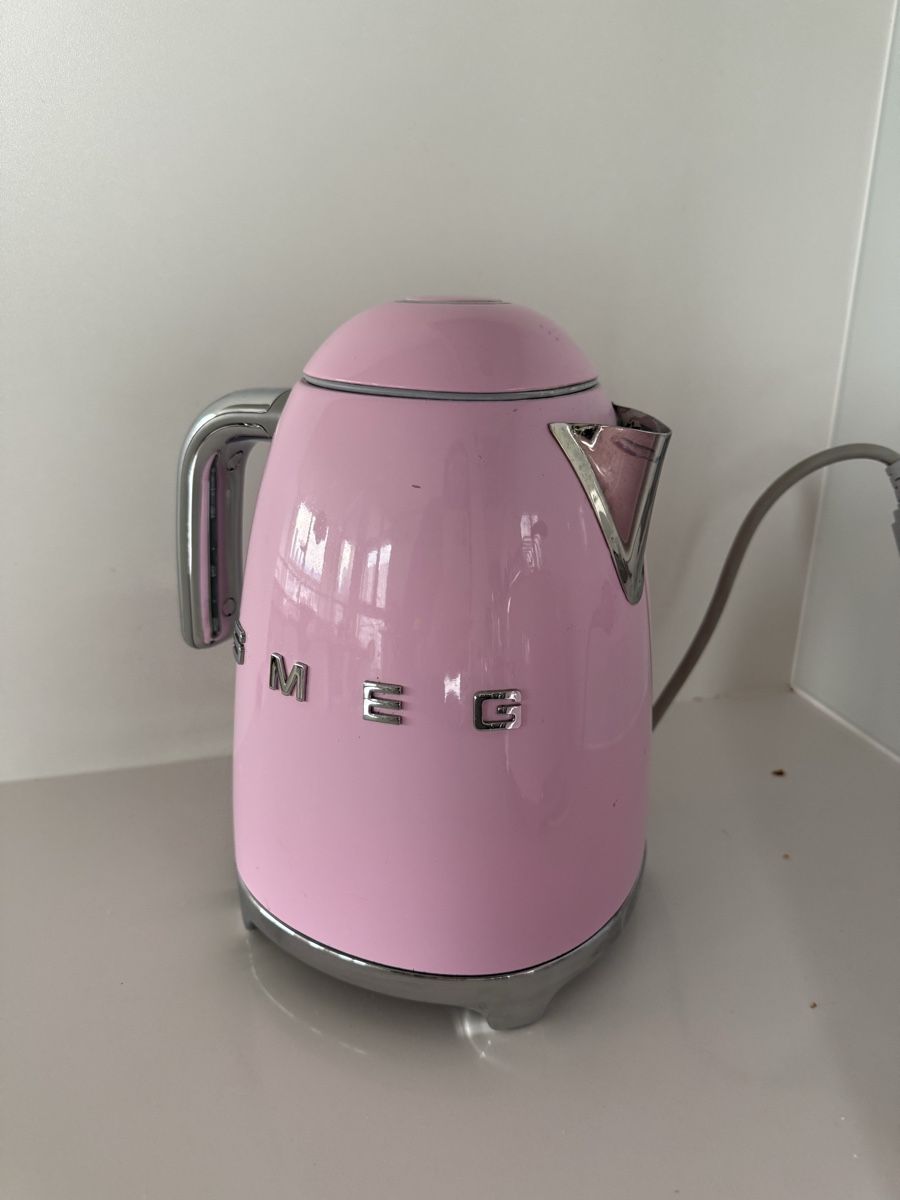 Smeg Bollitori: Smeg Wasserkocher Kettle Rosa Pink – Usato da Zürich venduto da janni_jj12 3