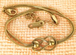 Edelstahlarmband 2fach,18K vergoldet, Schlaufe/2 Goldperlen
