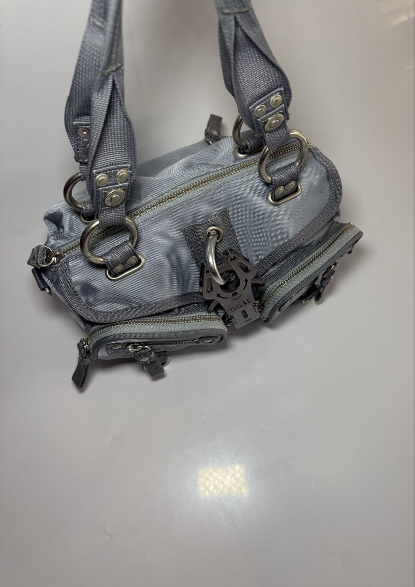 George Gina & Lucy Sacs femmes: George Gina & Lucy Handtasche – D'occasion à Vionnaz par b_f_d_r_g 3
