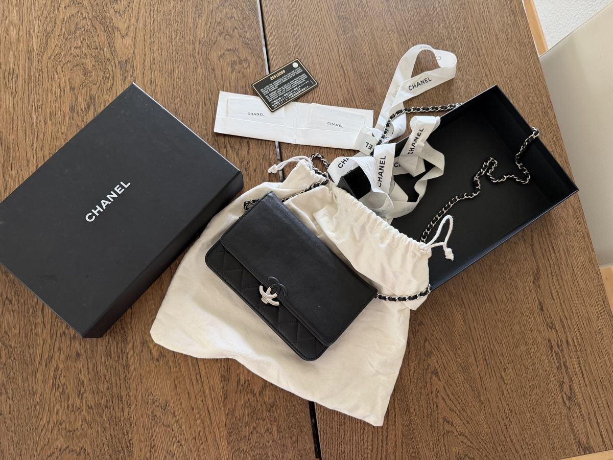 Chanel Borse: Wallet On Chain Chanel 2018 – Usato da Chêne-Bougeries venduto da dem_9tdk