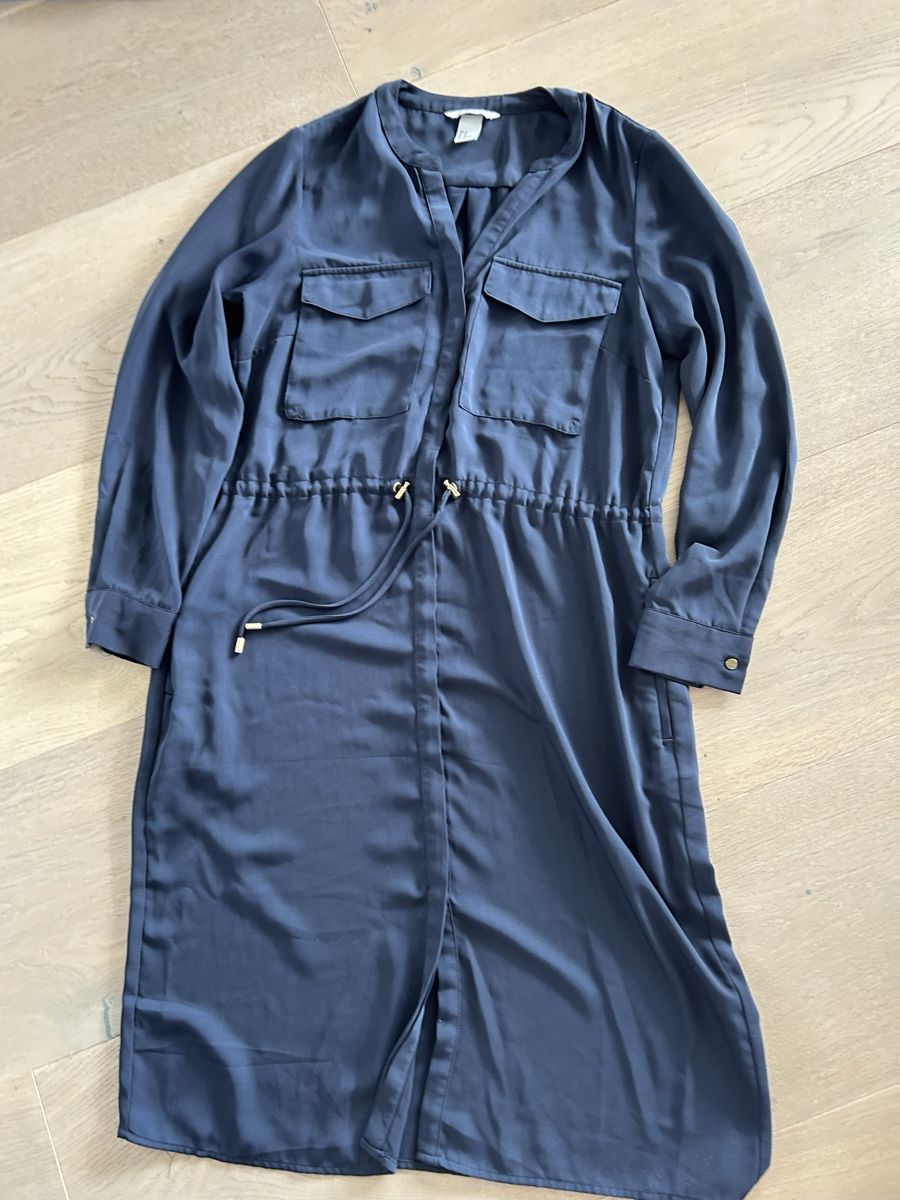 H&M Vestiti: Kleid langarm H&M Gr. 40 blau – Usato da Zug venduto da Gibbi80