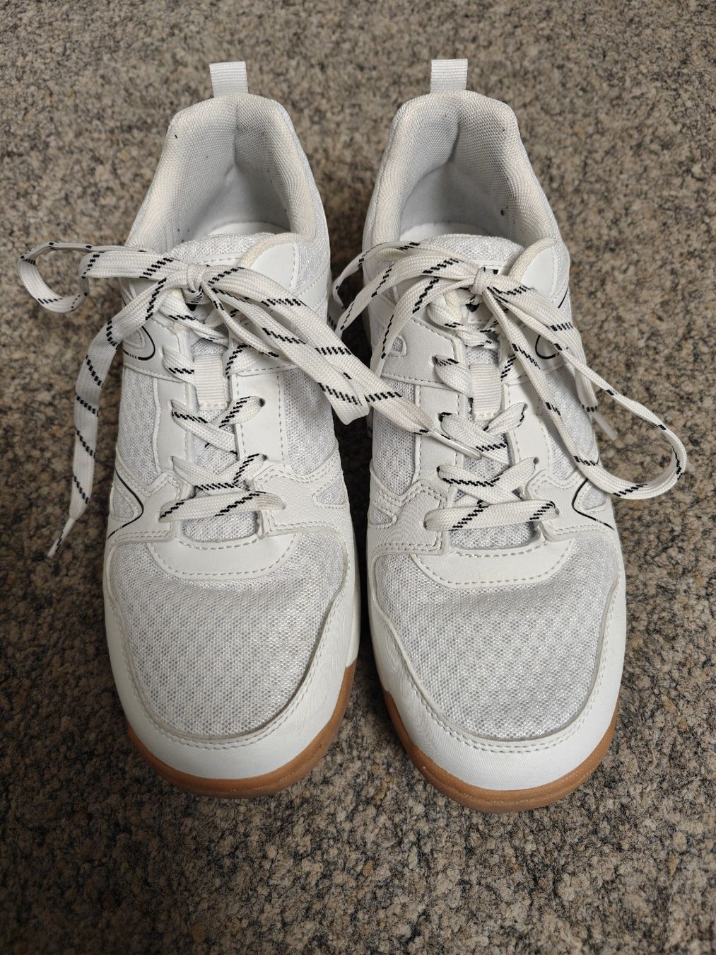 Chaussures femmes: Schuhe Vty, Grösse 41 – D'occasion à Samedan par t_p_8nvs