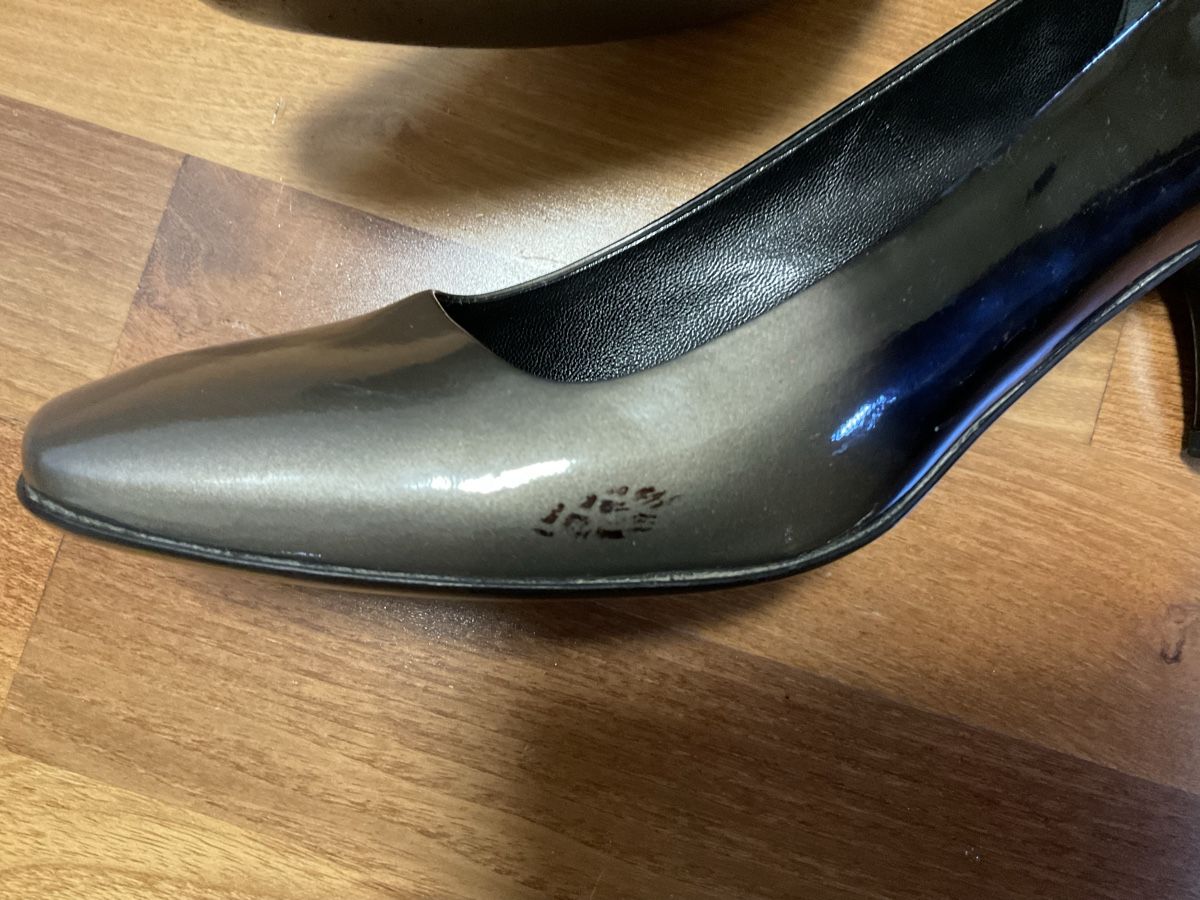 Prada Scarpe da donna: Prada Pumps ombré Vintage Y2K – Usato da Bern venduto da LoveVintageY2K 3